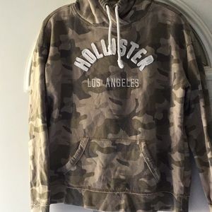 Hollister Camo Hooded Sweartshirt, Size Large